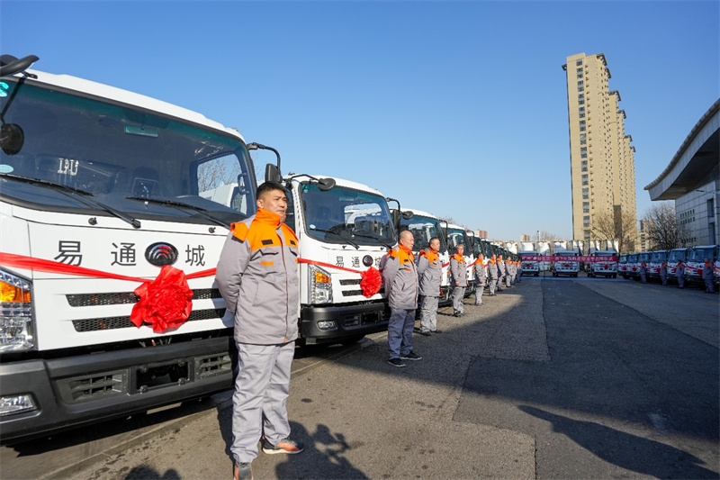 智“绘”美好生活丨易通城服新能源环卫车批量交付启用 激活“新绿”动能(图4)