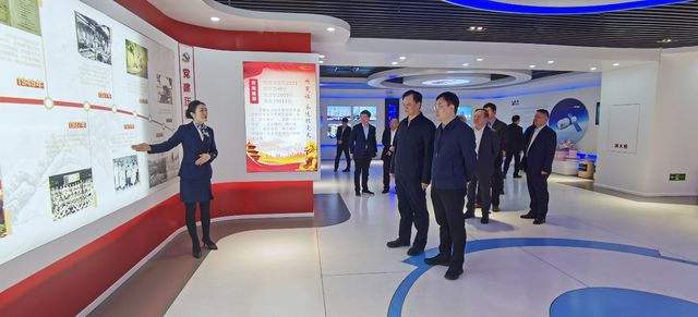 中原资产与河南能源集团签署战略合作协议(图2)