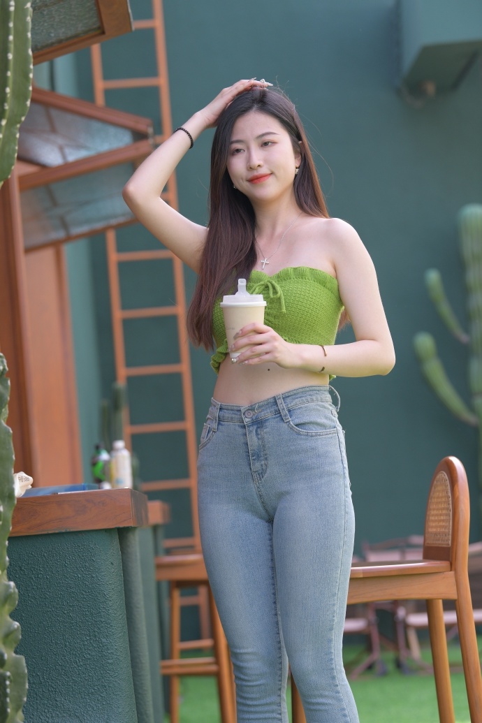 水蜜桃忘忧草二区 title=